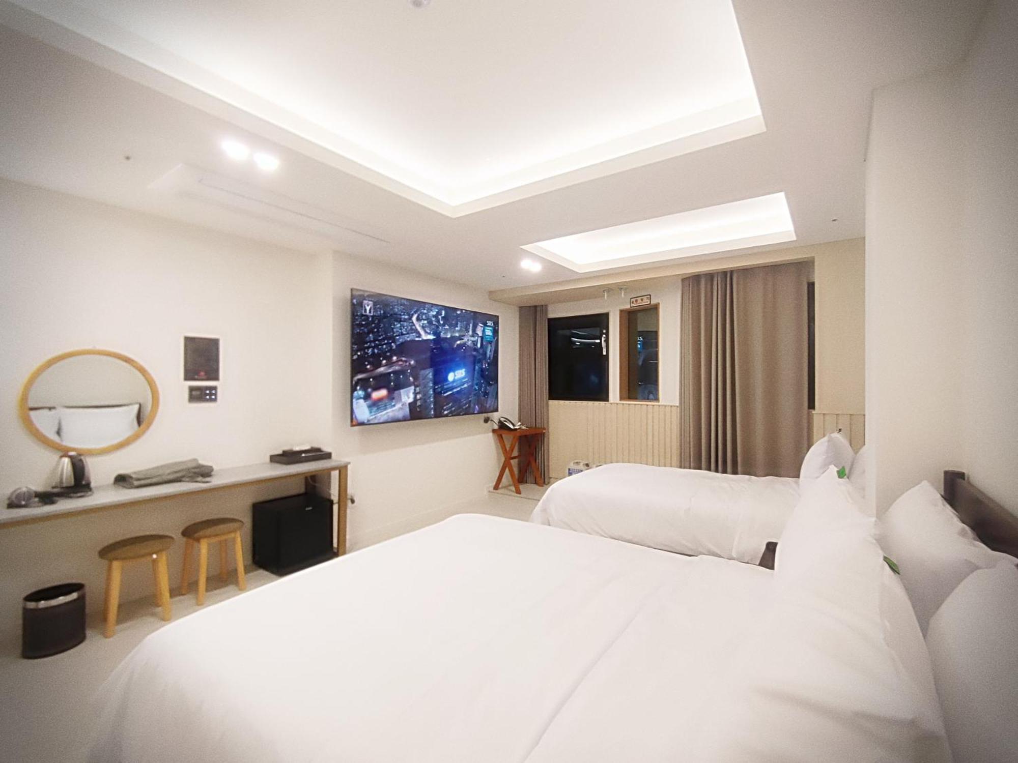 Bluebird Hotel 인천 외부 사진